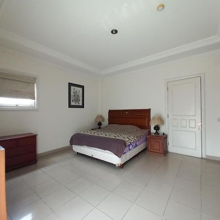Margot Apartment Pondok Indah Jakarta Eksteriør billede