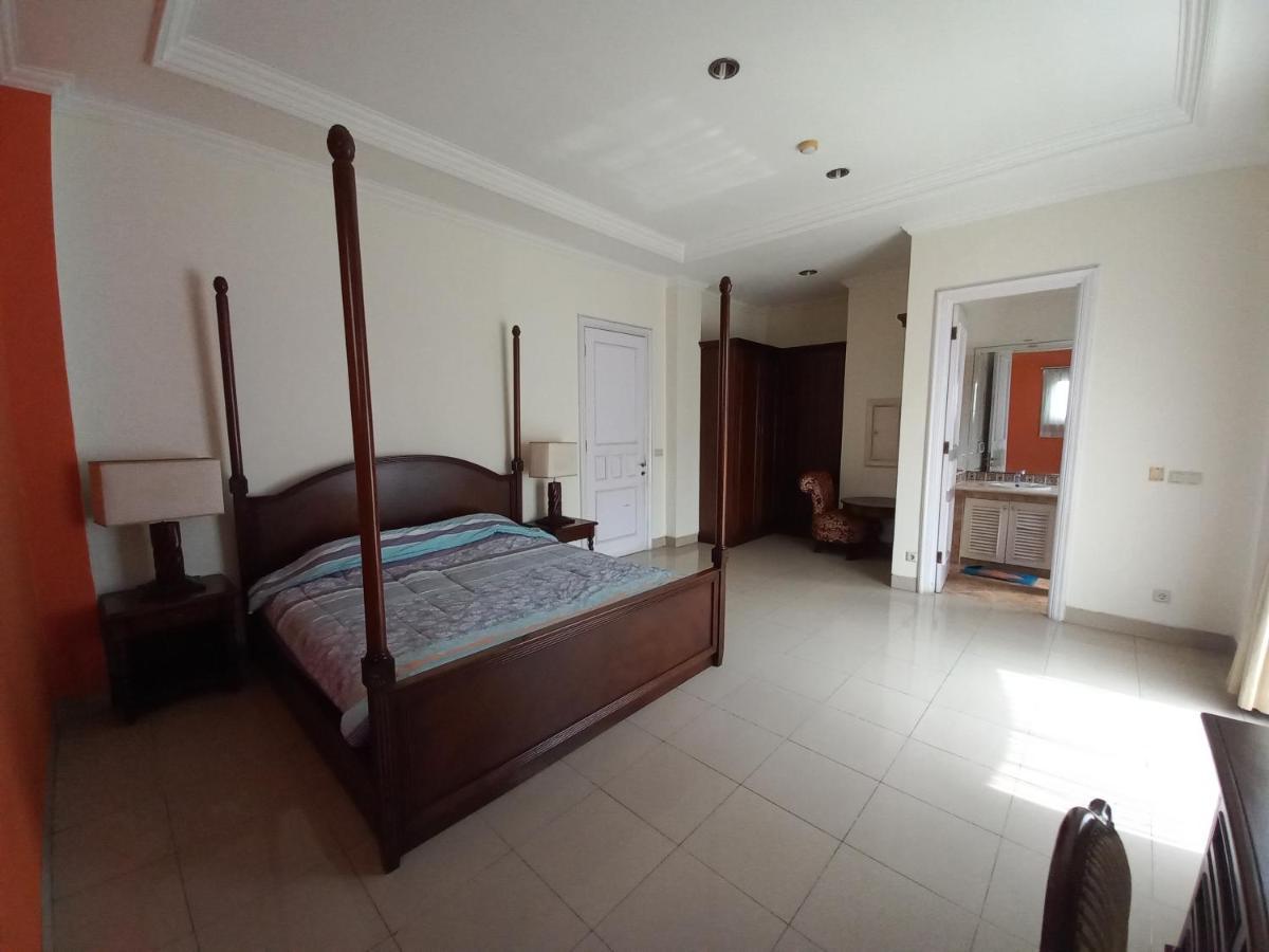 Margot Apartment Pondok Indah Jakarta Eksteriør billede